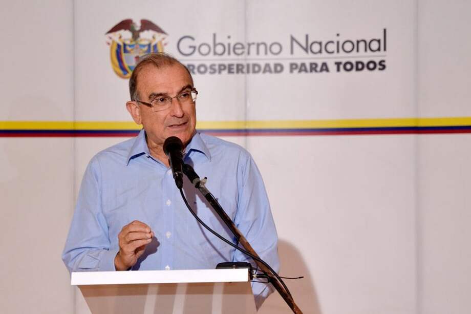 Fiscalía investiga supuestas "chuzadas" a Humberto de la Calle