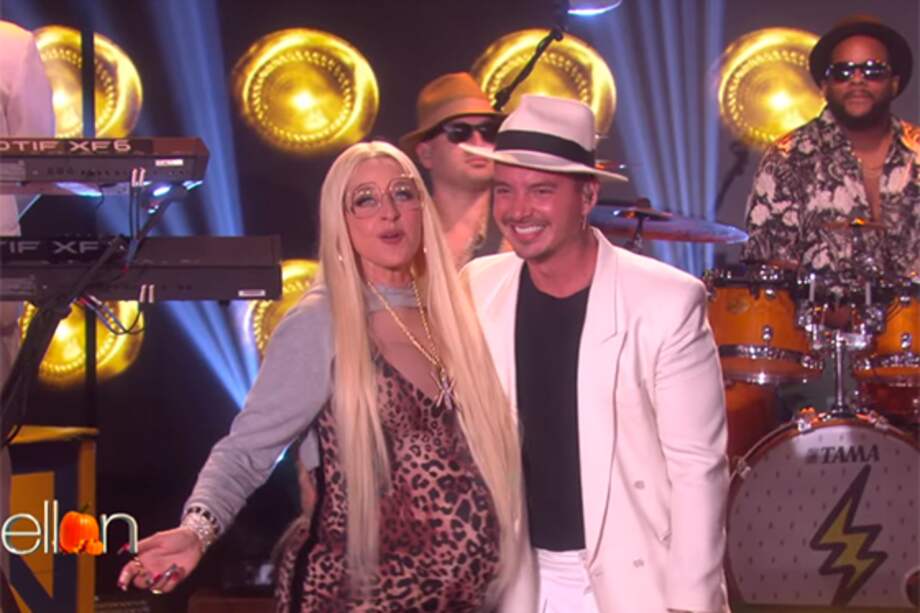 Ellen DeGeneres y J Balvin.