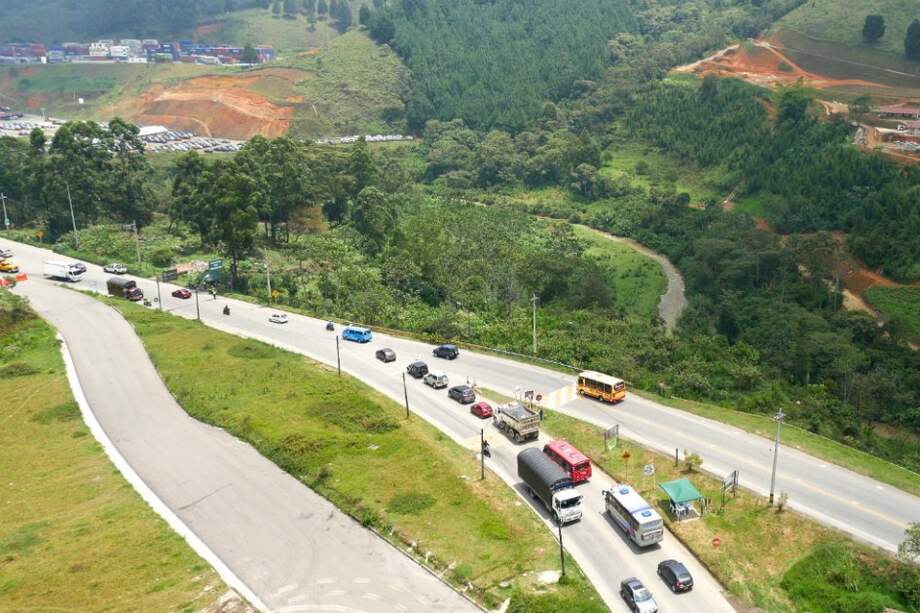 La obra representará el ahorro de más del 25% del tiempo de transporte entre Medellín y La Pintada. /Cortesía