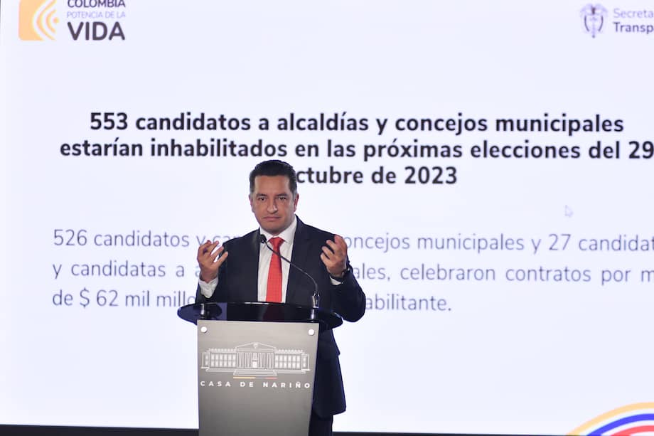 Andrés Idárraga, secretario de Transparencia de la Presidencia, dio a conocer la lista de los candidatos que podrían estar inhabilitados.