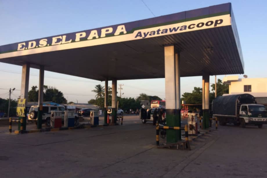 Una de las tres estaciones de servicio ocupadas, desde donde se comercializaba el combustible ilegal. /Fiscalía