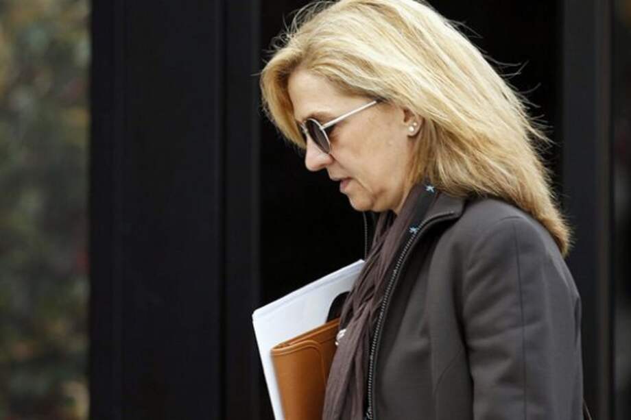 Fiscalía española exculpa a la infanta Cristina, hermana del rey