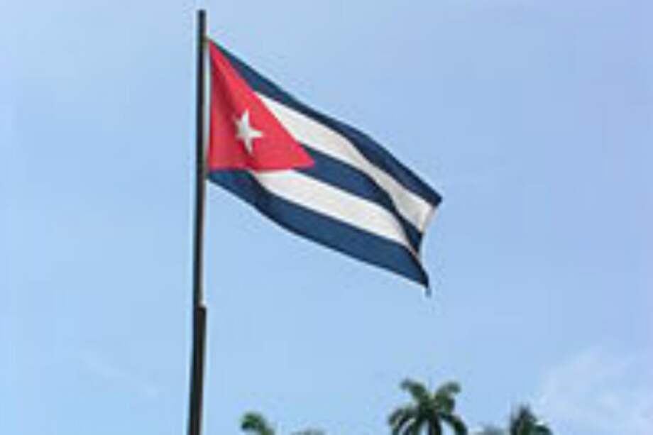 Paso de migrantes cubanos desata tensiones entre Costa Rica y Nicaragua