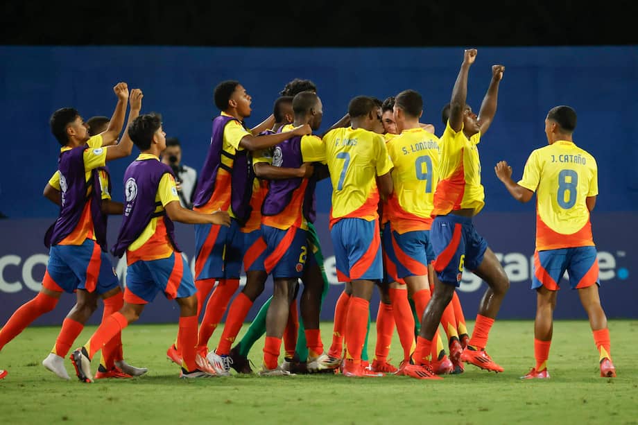 El combinado ‘tricolor’ derrotó 2-0 a la selección de Argentina con goles de Criss Macías y Santiago Londoño en el primer tiempo.