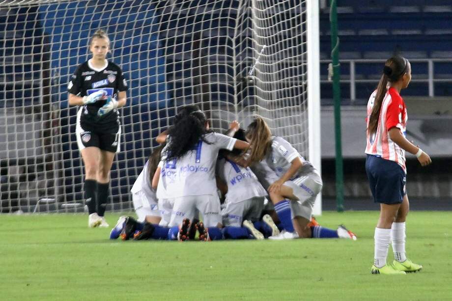 Millonarios celebró en Barranquilla.