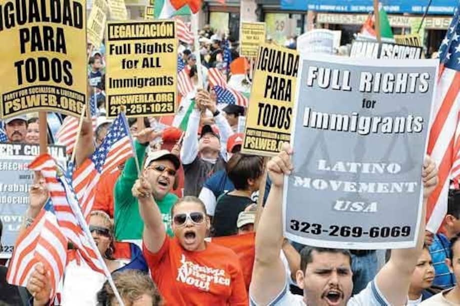 Juez de Texas bloquea regulación sobre medidas migratorias decretada por Obama