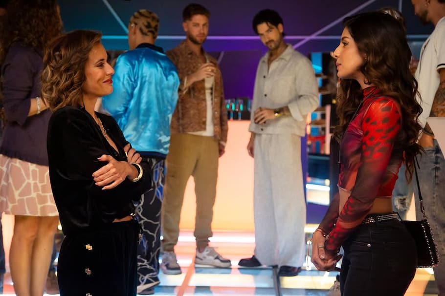 Carolina Ramírez y Alisson Joan en 'La reina del flow 3' (Caracol Televisión, 2026).