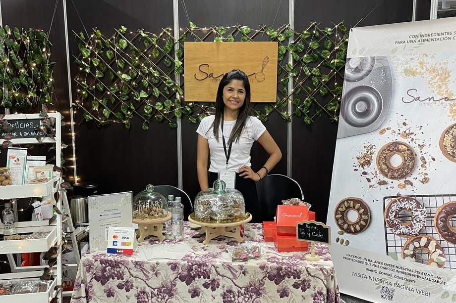 Ella es Mónica María Sanabria Galindo, la emprendedora detrás de un negocio gastronómico que promueve hábitos alimenticios saludables.