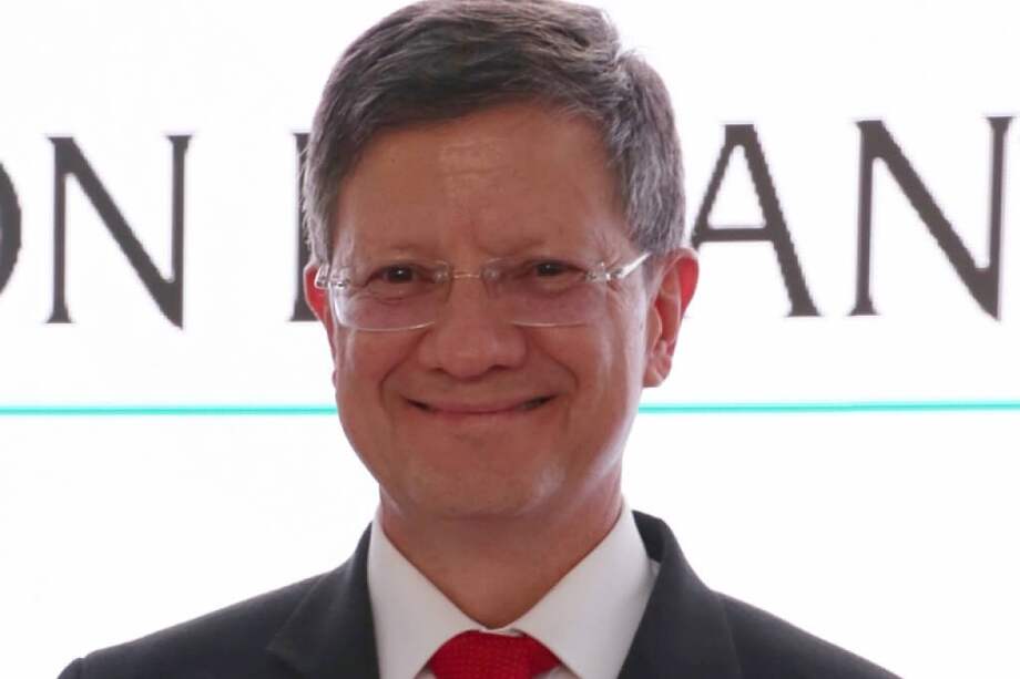 Luis Carlos Suárez Vélez, un funcionario con 28 años de experiencia en lo público, es odontólogo de profesión. / Gobernación de Antioquia