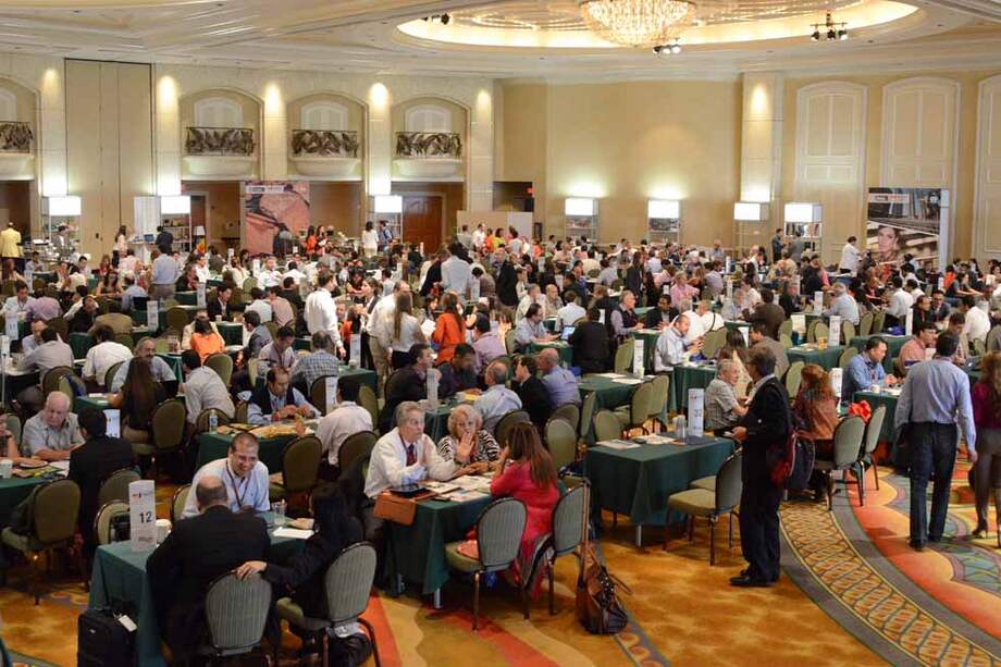 En Miami, el evento tuvo la participación de 303 norteamericanos dispuestos a ver, escuchar y hasta probar la oferta de los expositores nacionales. / Proexport