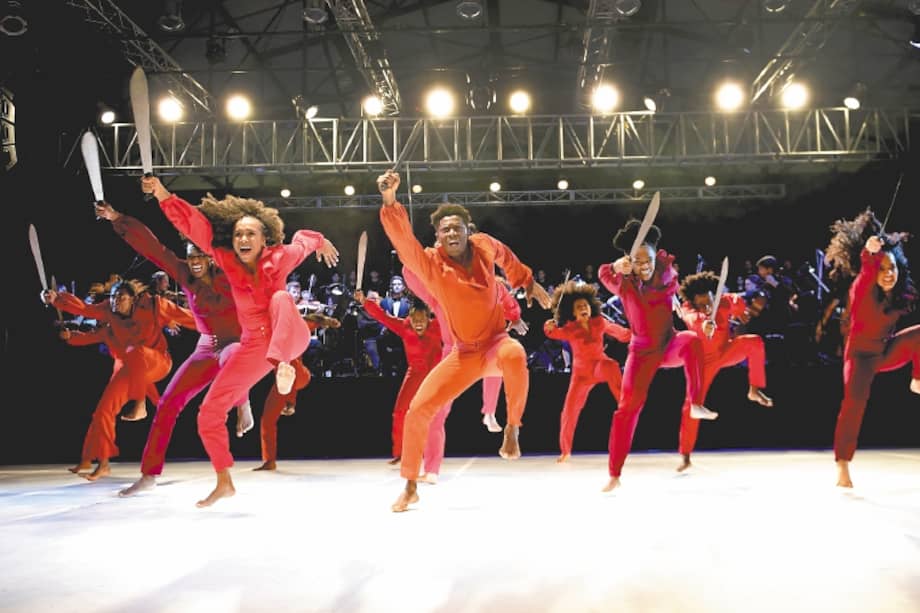 La compañía Sankofa Danzafro estrenó la obra "Pacífico entundao", comisionada especialmente para el evento. / Nelson Sierra G.