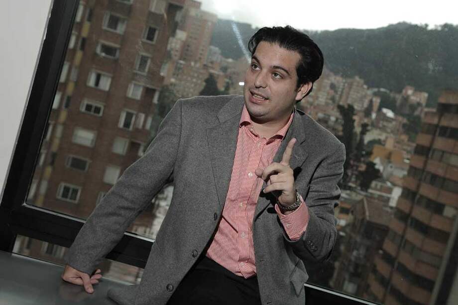 El presidente del Partido Liberal, Simón Gaviria, pondrá en evidencia el lavado de activos a través de firmas comisionistas.