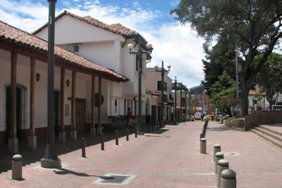 Usaquén alberga 4.502 empresas activas, predominando las microempresas (75,5 %) y el sector servicios (66 %).