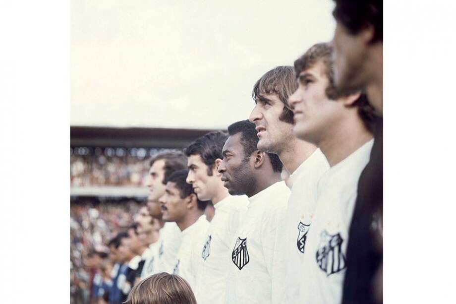 Pelé como jugador de Santos. Foto: Archivo El Espectador