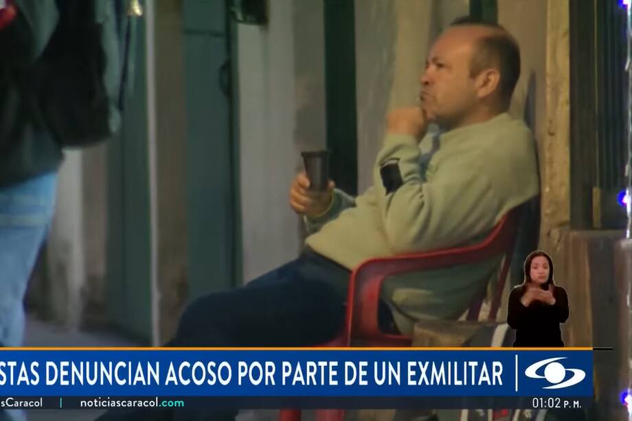 Él es el hombre que acosa a Alejandra Murgas desde hace varios meses.