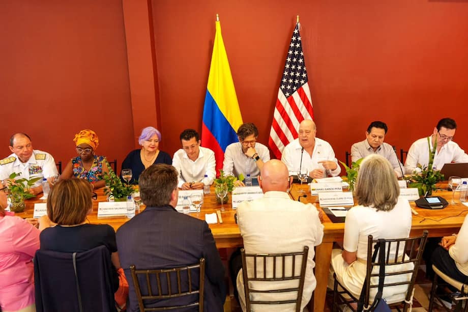 Miembros del Gobierno llamaron a la mesura e intentaron calmar las tensiones con Estados Unidos. @CancilleriaCol