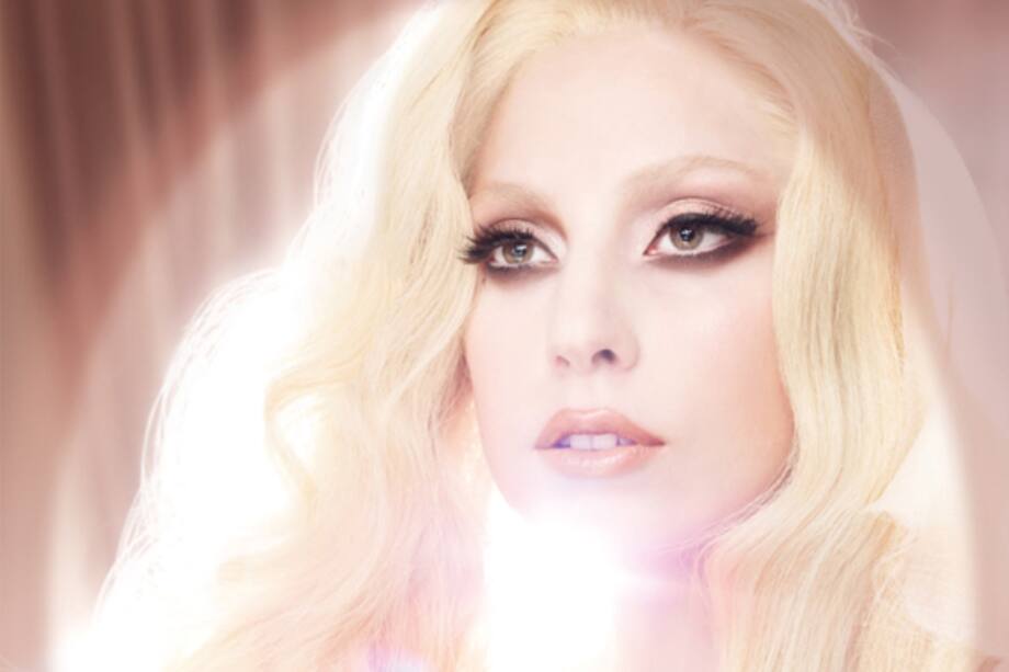 Lady Gaga crea labial benéfico