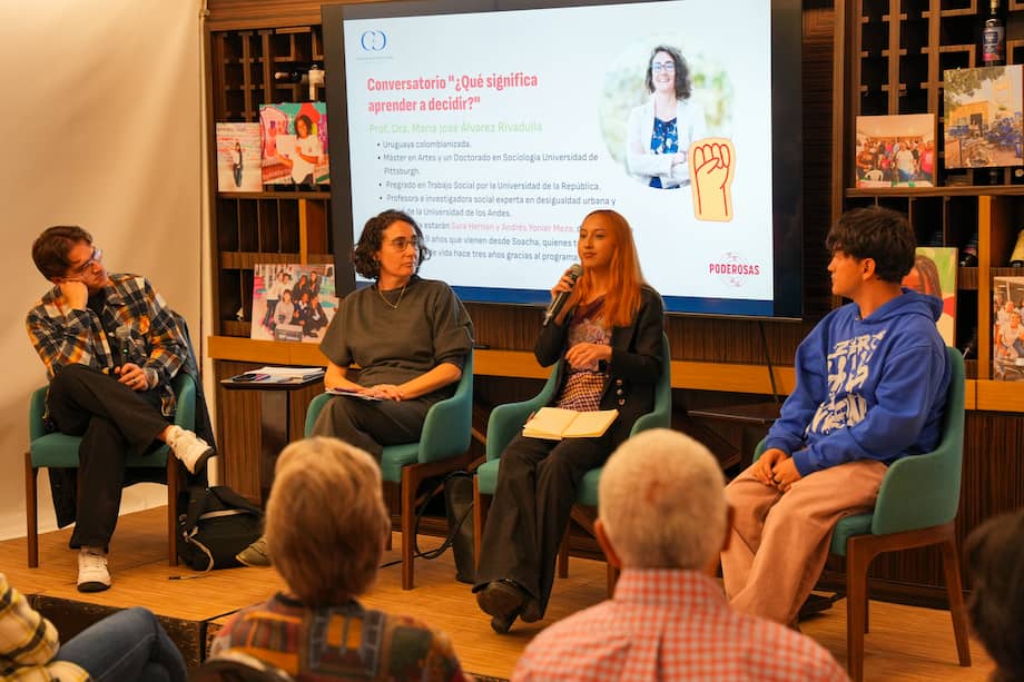Presentación del Índice del Poder de Decidir (IDP) por la organización de educación integral en sexualidad, Poderosas y Cifras y Conceptos.