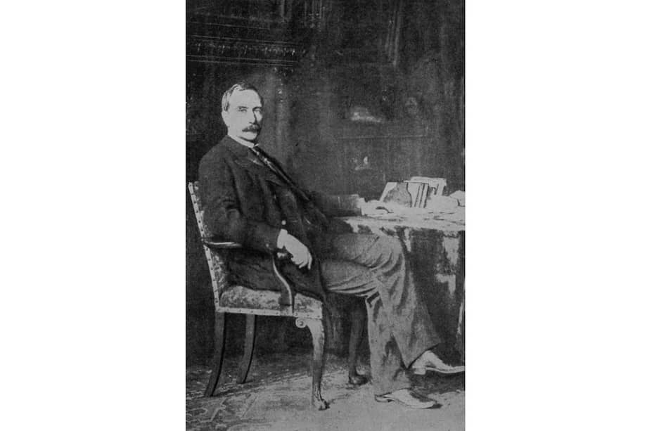 John D. Rockefeller (1839 –1937) fue el fundador de la petrolera Standard Oil, que tuvo un juicio legal con el gobierno de Estados Unidos por su monopolización del petróleo en el mercado.