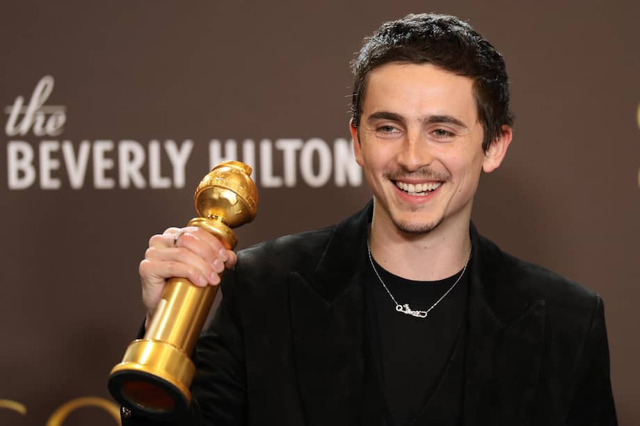 El actor francés Timothée Chalamet ganó un Golden Globe por su actuación en la película "Marty Supreme".