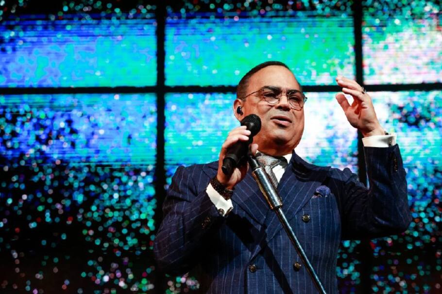 Gilberto Santa Rosa estará en Colombia y los fanáticos del ‘Caballero de la salsa’ ya pueden comprar sus entradas. Te contamos.