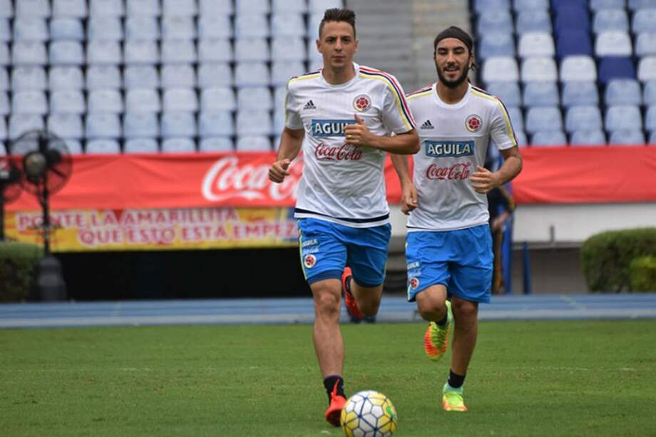 Santiago Arias y Sebastián Pérez podrían ser novedades para el partido contra Brasil. Foto: FCF