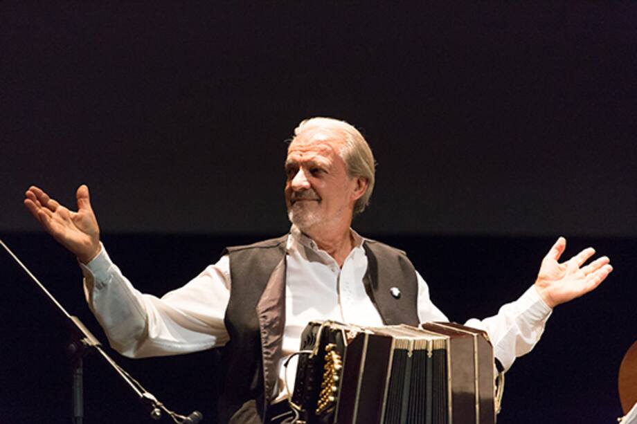 «El tango nos dijo adiós y se fue» Rodolfo Mederos