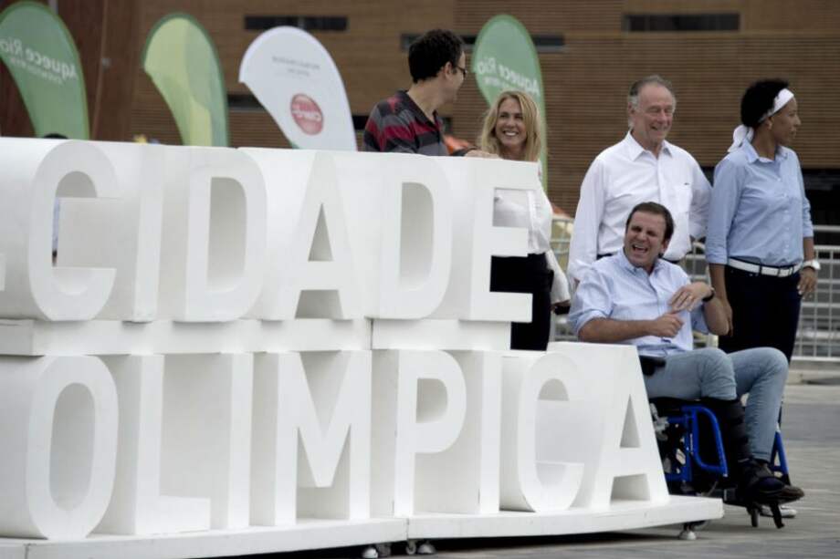 Eduardo Paes llega a la presentación del estadio Arena 1 Carioca en Ciudad Olímpica. Foto: AFP