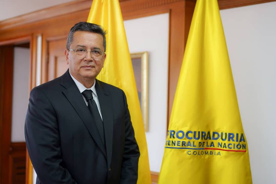 Procurador Eljach designó a Julián Fernández como nuevo viceprocurador general.