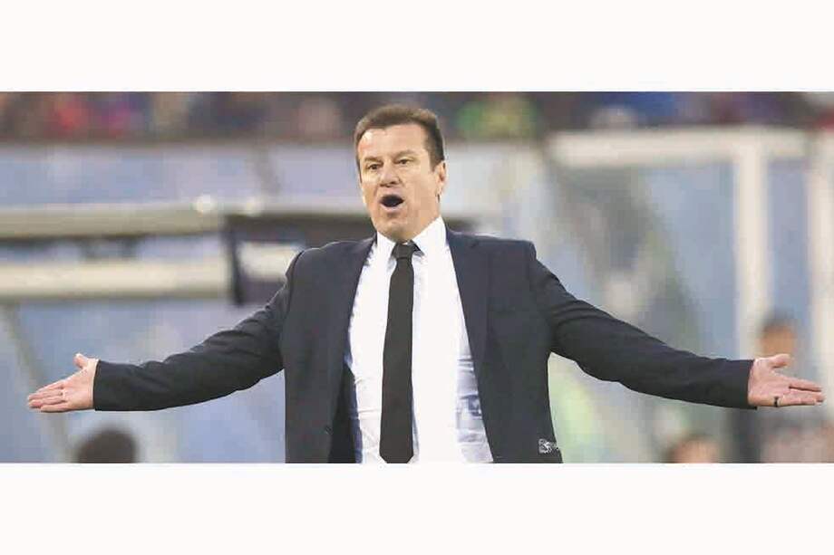 Dunga, director técnico de Brasil, ha recibido varias críticas por la manera en que ha planteado el juego de la selección. / EFE