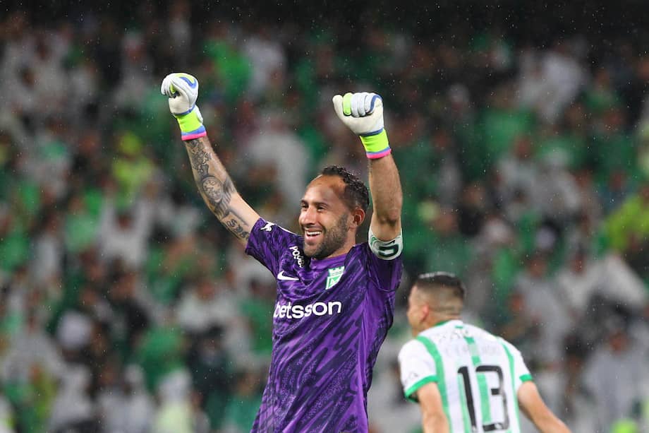 David Ospina, ante la afición de la selección de Colombia.