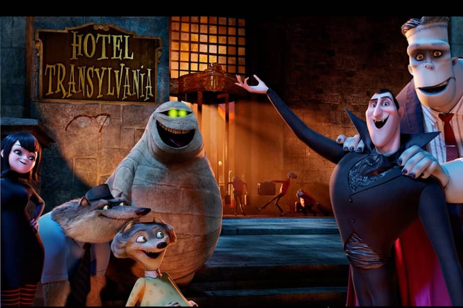 Drácula y sus amigos se reúnen en Hotel Transylvania