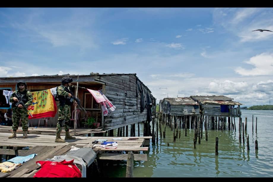 De acuerdo con el informe de la Defensoría, la violencia se ha intensificado en comunas como San Francisco, San Luis, Juan XXIII y sectores de la comuna 12, donde se han expandido las confrontaciones armadas.