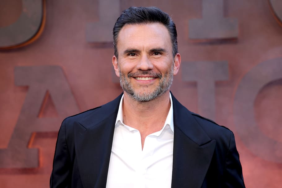 Juan Pablo Raba es Joaquin en Dutton Ranch.