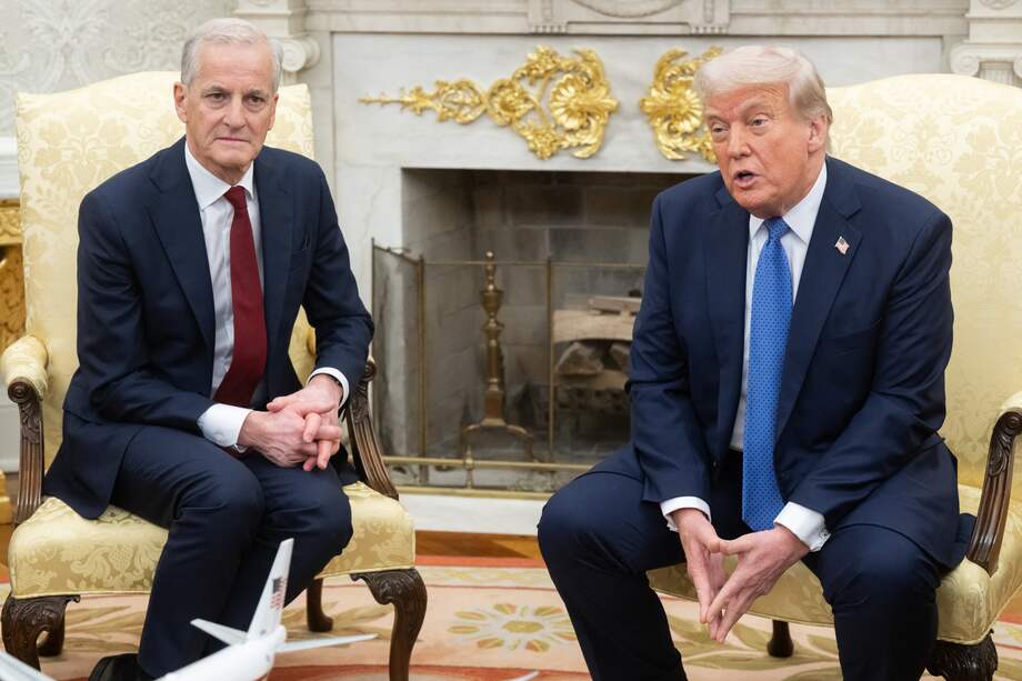 El presidente de Estados Unidos, Donald Trump, mantiene una reunión bilateral con el primer ministro de Noruega, Jonas Gahr Store, en la Oficina Oval de la Casa Blanca en Washington.