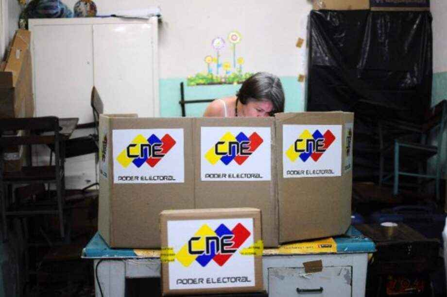 Rector del CNE solicita auditoría del 100% de las papeletas en Venezuela
