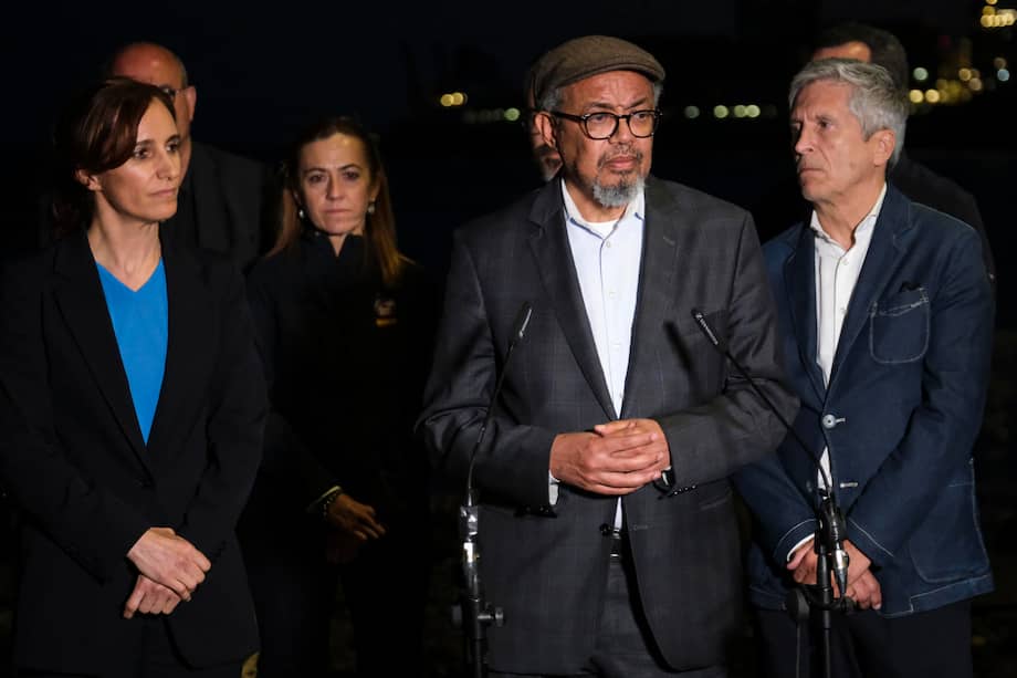 El director general de la Organización Mundial de la Salud (OMS), Tedros Adhanom Ghebreyesus, junto a ministros españoles en Tenerife.
