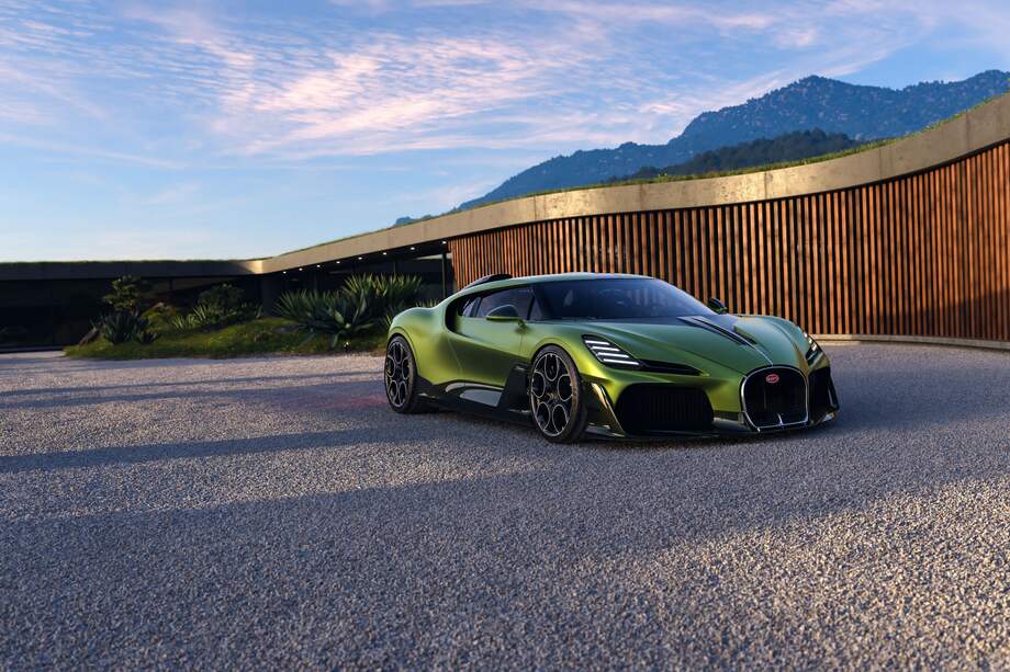 La primera creación de este programa es Brouillard, un coupé que rinde homenaje a la estrecha relación de Ettore Bugatti, fundador de la marca, con los caballos, y en particular a su ejemplar favorito, que llevaba el mismo nombre.