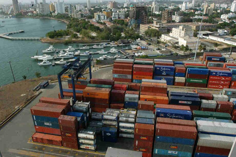 El puerto de Cartagena mueve hoy 2,3 millones toneladas de carga al año.