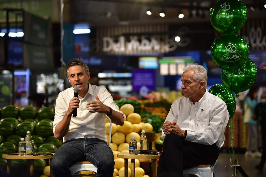 "Si hay una percepción de que fuimos más caros, la tarea ahora es romperla con hechos. Y estamos en eso", indicó Calleja (izq.).
