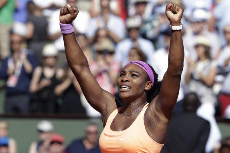 Serena Williams celebra su tercer título en París. Foto: AFP