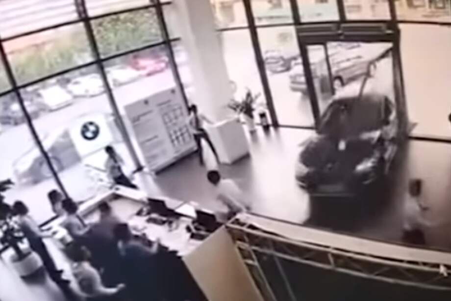 Captura de video del canal de Youtube Guchie Vee