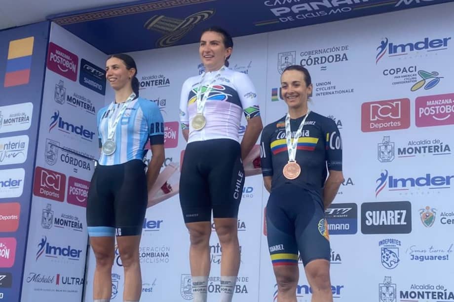 De izquierda a derecha: la argentina Julieta Benedetti (plata), la chilena Catalina Soto (oro) y Diana Peñuela (bronce).