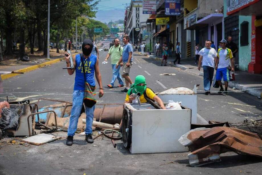 Arrestan a tres personas vinculadas a acciones violentas en Venezuela