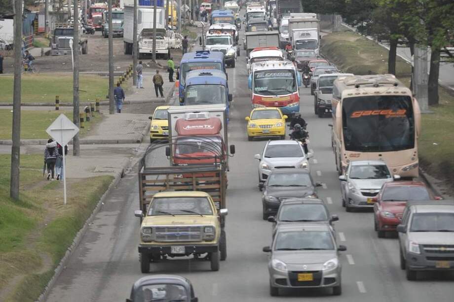 Desde 2013, el tiempo de desplazamiento en la calle 13 creció 40%. / Gustavo Torrijos