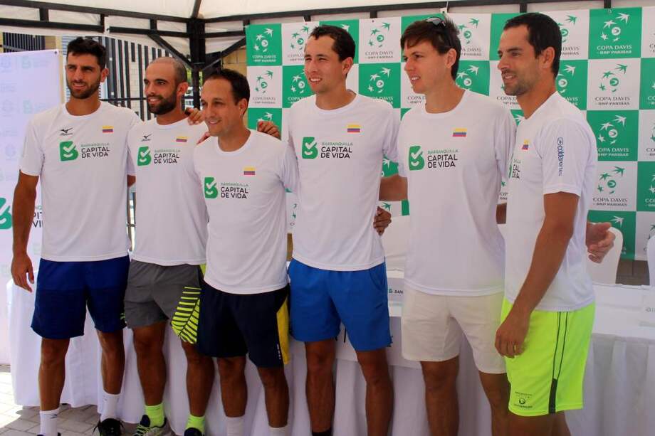De izquierda a derecha: Robert Farah, Juan Sebastián Cabal, Pablo González, Daniel Galán, Alejandro González y Santiago Giraldo. / EFE