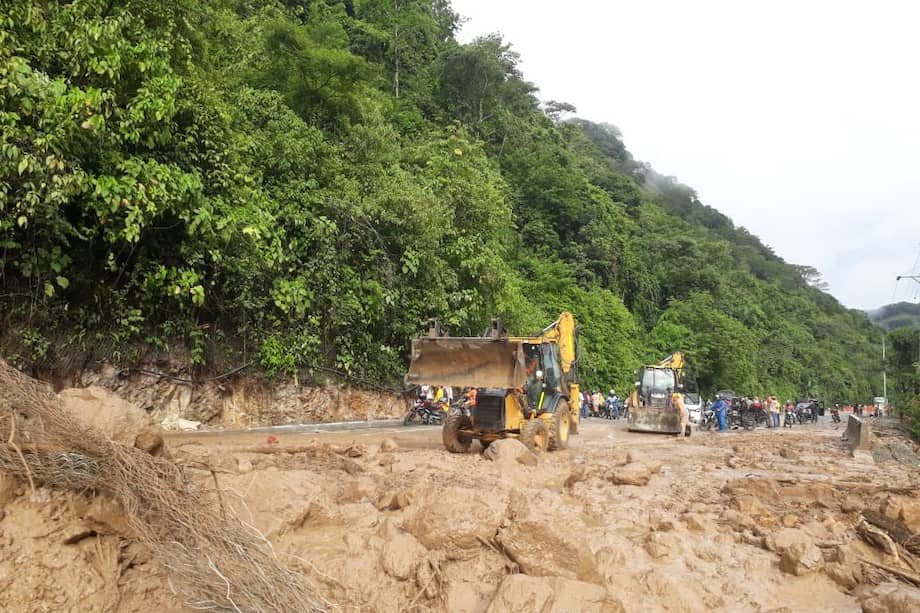 Sobre la 10 de la mañana se habilitó el paso por un solo carril.