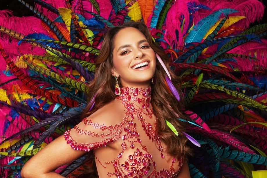 La nueva reina es hija de Dieb Maloof y Shadya Habib y hermana de Samia Maloof Habib, reina del Carnaval de los Niños en 2024.