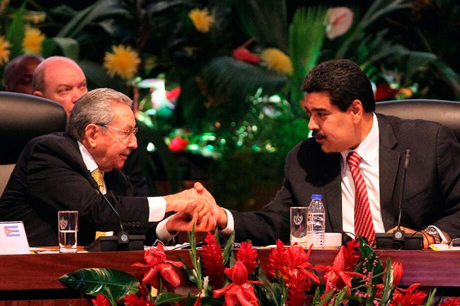 Presidente de Cuba, Raúl Castro y su homólogo de Venezuela, Nicolás Maduro. / EFE