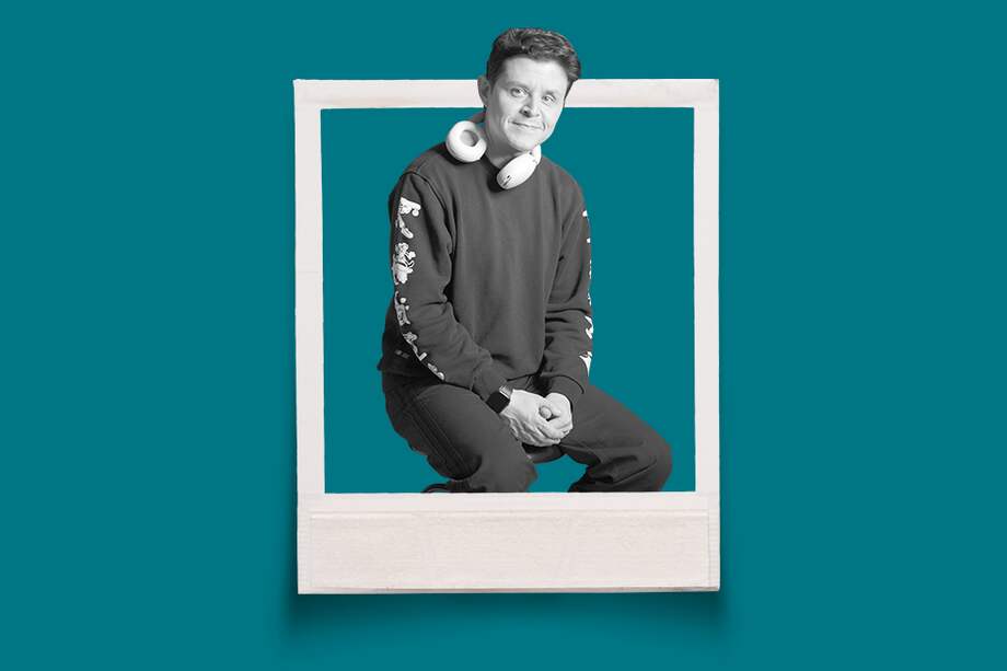 Alejandro Marín empezó su carrera a los 11 años en Veracruz Estéreo, en Manizales.